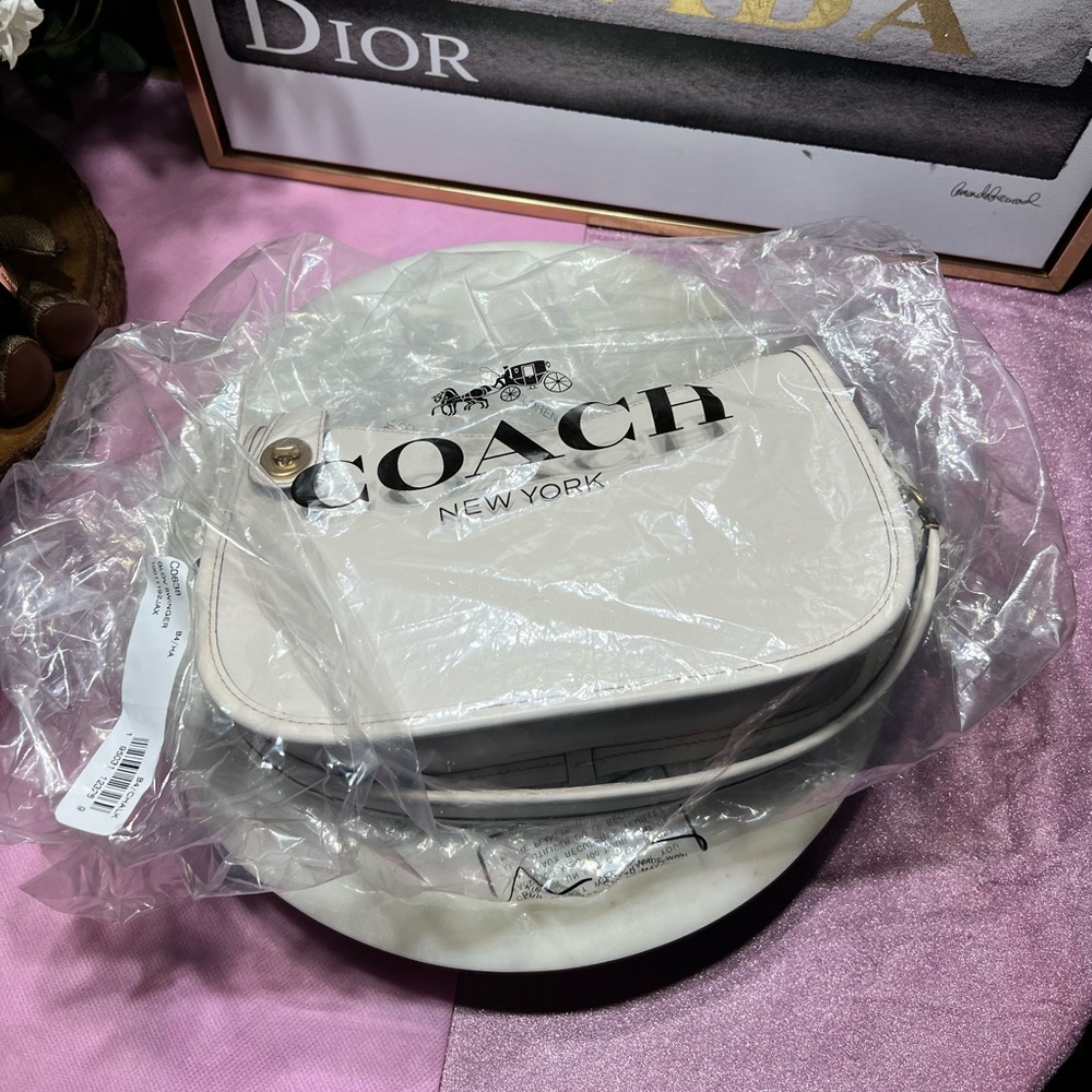 Coach Swinger Bag White Leather Shoulder Bag NWT - Picture 16 of 17